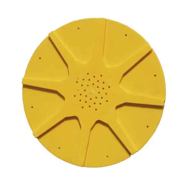 Apiscampo a stella con 8 uscite in plastica, Ø 260 mm. Per svuotare i melari senza stressare le api. Da fissare su tavoletta con rivetti. Facile e riutilizzabile.